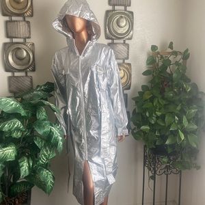 Silver Trench Coat M